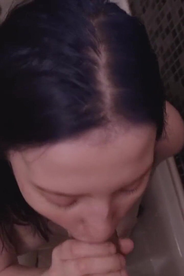 Vasilisa loves to suck dick very much