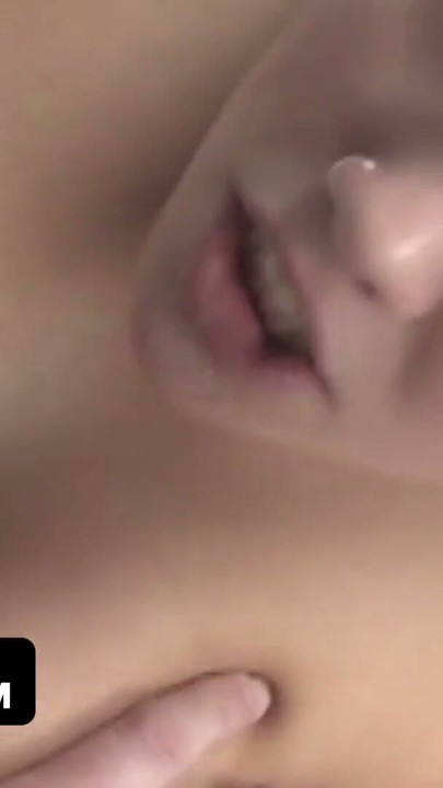 Bakış açısı - seksi genç london keyes, kazanan çemberler için ödül olarak ıslak kedi sürülmüş alır | Klip 2