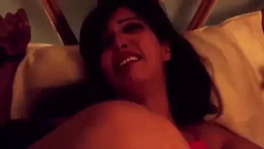 Индийский секс-клип с медовым месяцем