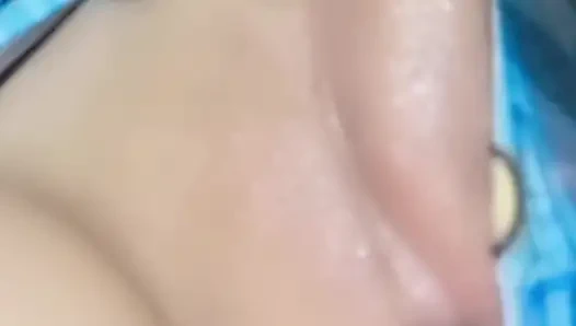 Colombian influencer masturbates and shows off her big pussy