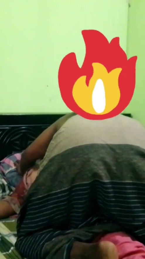 My brother-in-law fucked my sister-in-law while she slept and made her cum. | Clip 1