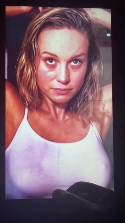 Brie Larson cum tribute