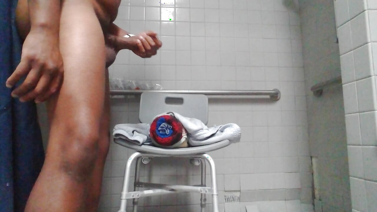 Daily Shower clip 4-2-2026