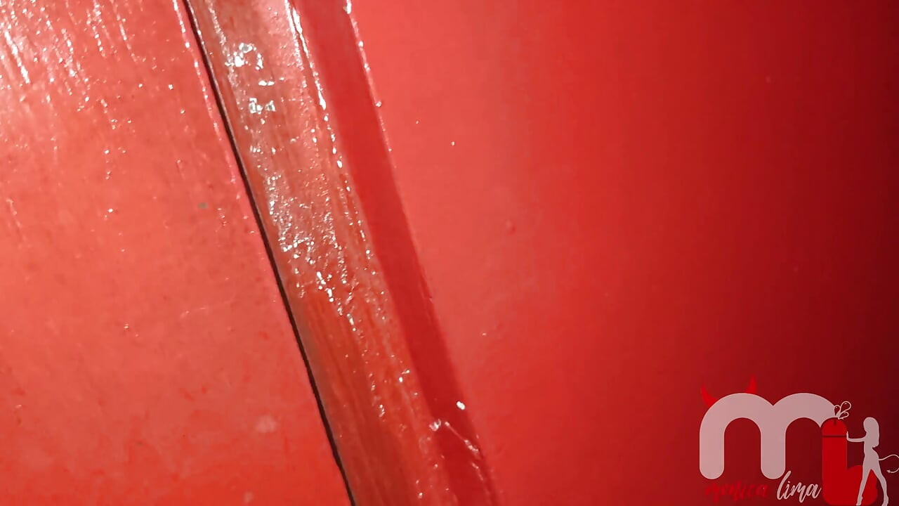 Ehefrau von fremden am gloryhole gefickt