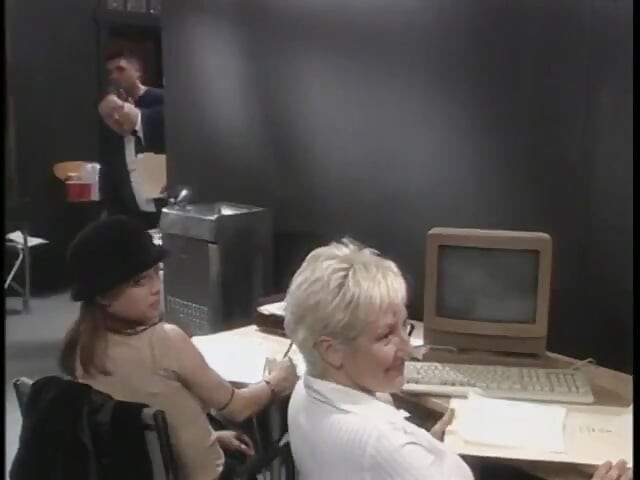 Lucky stud gets a blow job from his horny secretary