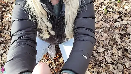 Spaß Outdoor mit fremdem Mädchen tief im Wald, dass ich nur aus dem internet kenne - Litclit69
