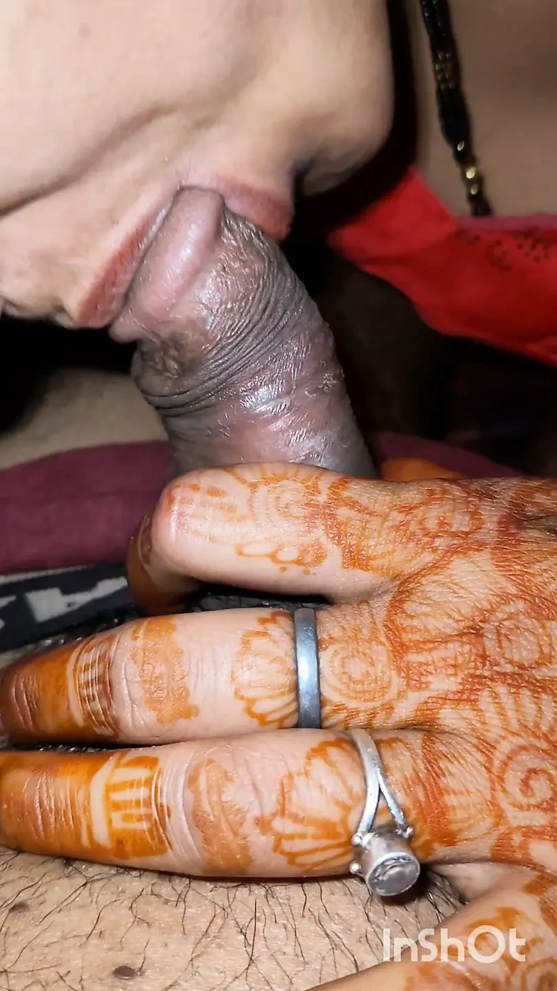 新婚哥第一次激情做爱和口交印度性爱