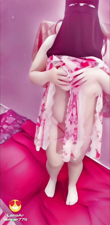 Hunnutettu Arabialainen Jumalatar Seksikäs Vatsatanssi Striptease Arabialainen Hentai palvonta