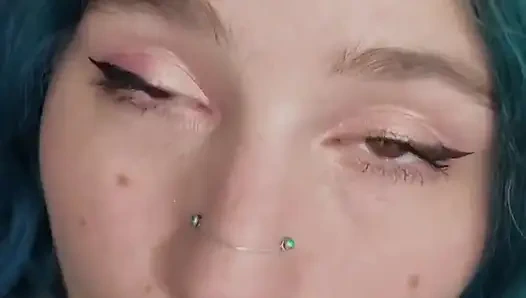 Я себя пальцами для тебя и отсасываю - сексуальный видеозвонок