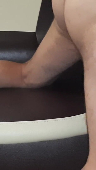 Oförglömligt ögonblick från "Styvbror knullar mitt hål när ingen är hemma"