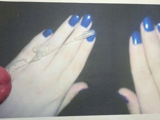 cumtribute nails blue