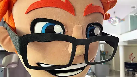 My Sexy Seamstress Luxe LA Fox Gave Me Footjob Doggystyle and a Big Cumshot on PornDudeCasting