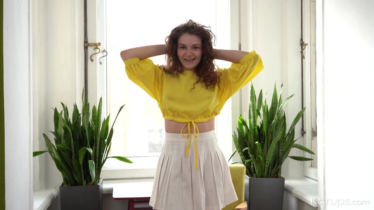 Simona'nın tıraşlı amcığı