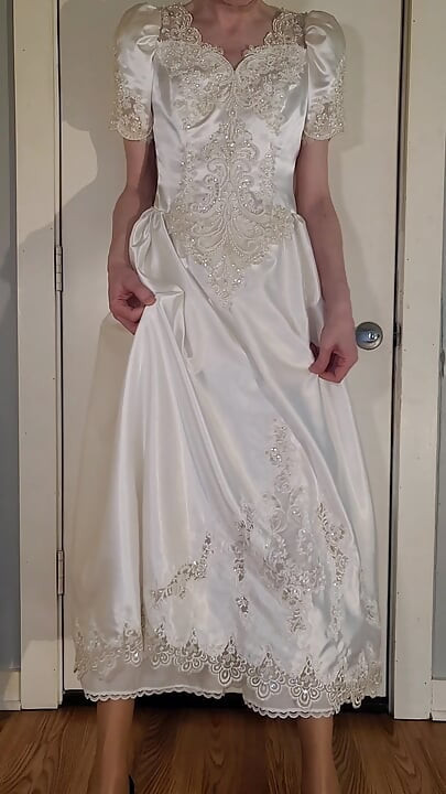 Robe de mariée vintage liquide en satin