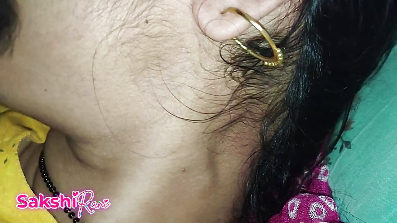Jiju ne Mere Chut me apna Lund rakh daal diya Akeli leti thi hindi sex video Hindi dirty talking sex video
