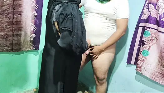 Come on boys let's fuck this muslim bhabhi fucking bich