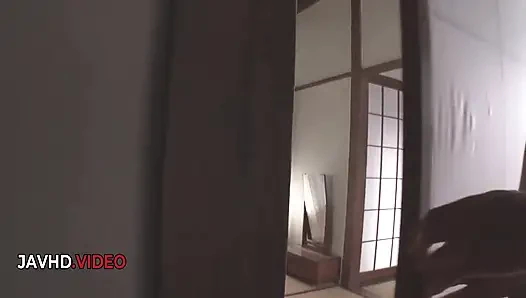 Petualangan yua ariga si cewek hot jepang yang super sange lagi asik nyepong kontol