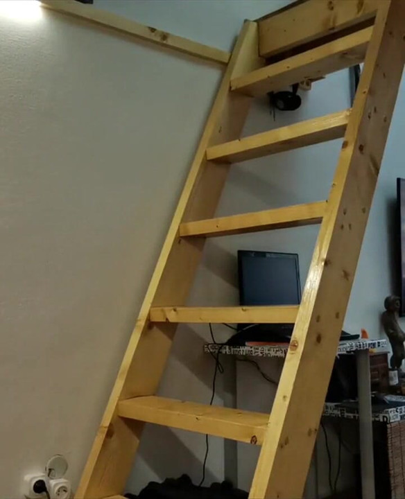 Petite Gina Gerson fuck at home with Mugur