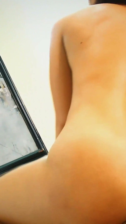 Mischa Brooks Likes a Finger in Her Ass as She Cums During Sex
