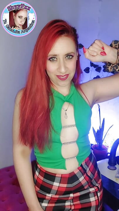 Aşkım, yeni erkeğimi eve getirdim, böylece bizi gözünün önünde seks yaparken izleyebilirsin!