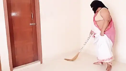 Arab Stepmom Sweep Room in Indian Style Saree Then Stepson Saw Her BBW Figure & Get Hot Then Fuck