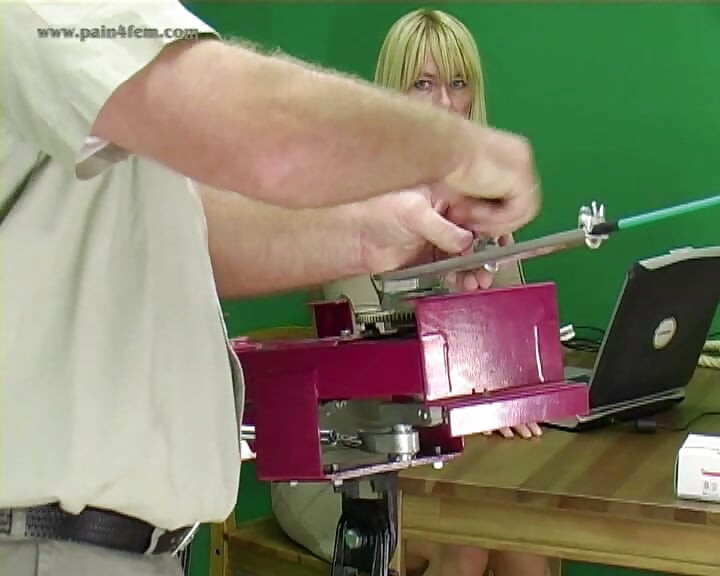 Olivia Spanking Machine - Barryggspiskrapp