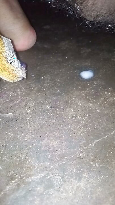 Bhabhi Apne husband se chut uthha uthha ke chudai ki