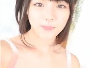 Горячая девушка в японском видео