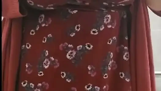 Öffentliche toilettenschlampe strippt