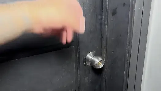 Üvey Kız Kardeşim Onu Son Bir Kez Sikmeme Izin Veriyor