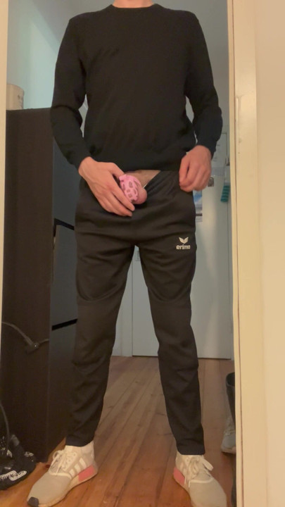 Sub menunjukkan KG