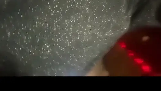 Блестящие леггинсы, верблюжья лапка, танец, соблазнение