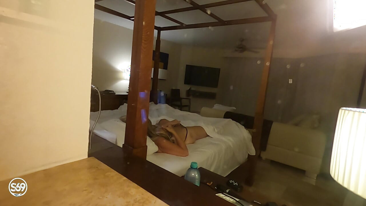 Share a room on vacation with horny stepmom