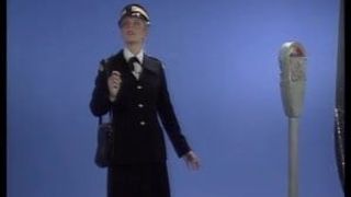 Quick sexy Policewoman strip