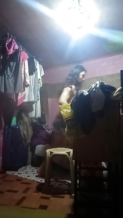 Kailangan May Daddy Sa Tabi Ni Reyna Ngayon