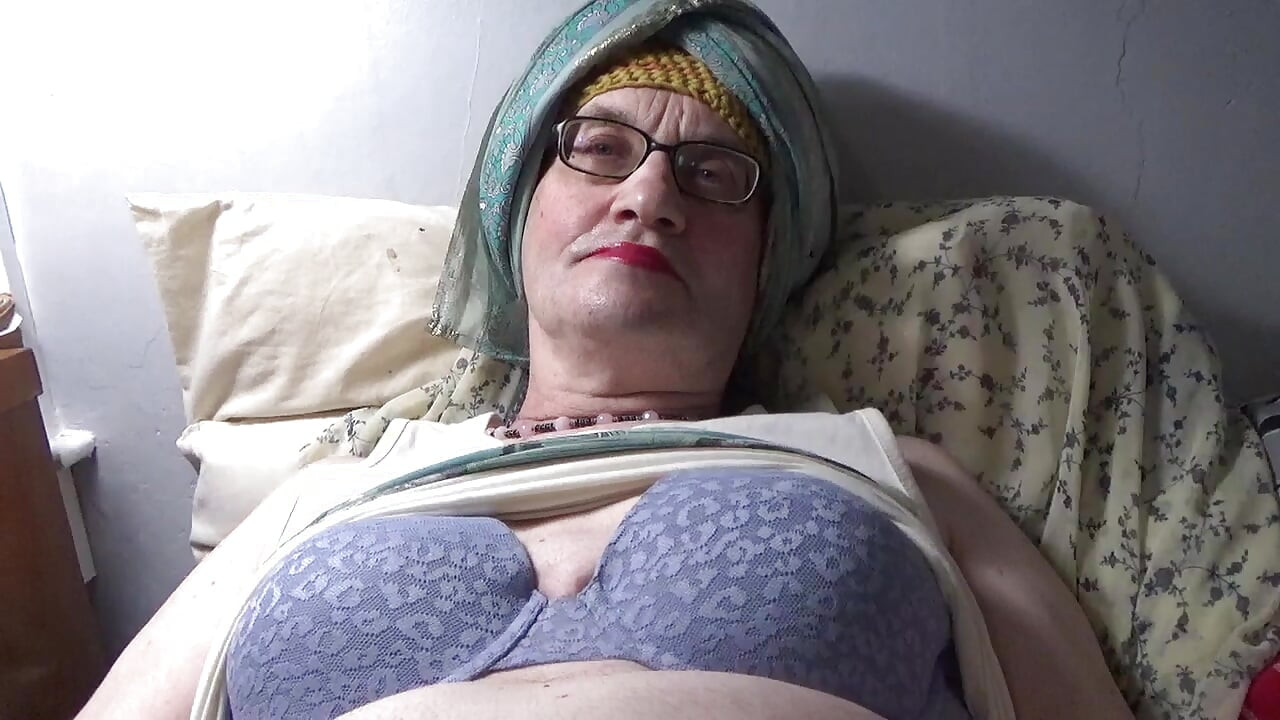 Old ladyboy Serge Ave-Lusin. 2026jc