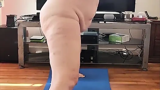 Hot BBW Milf Doing Some Morning Naked Yoga!