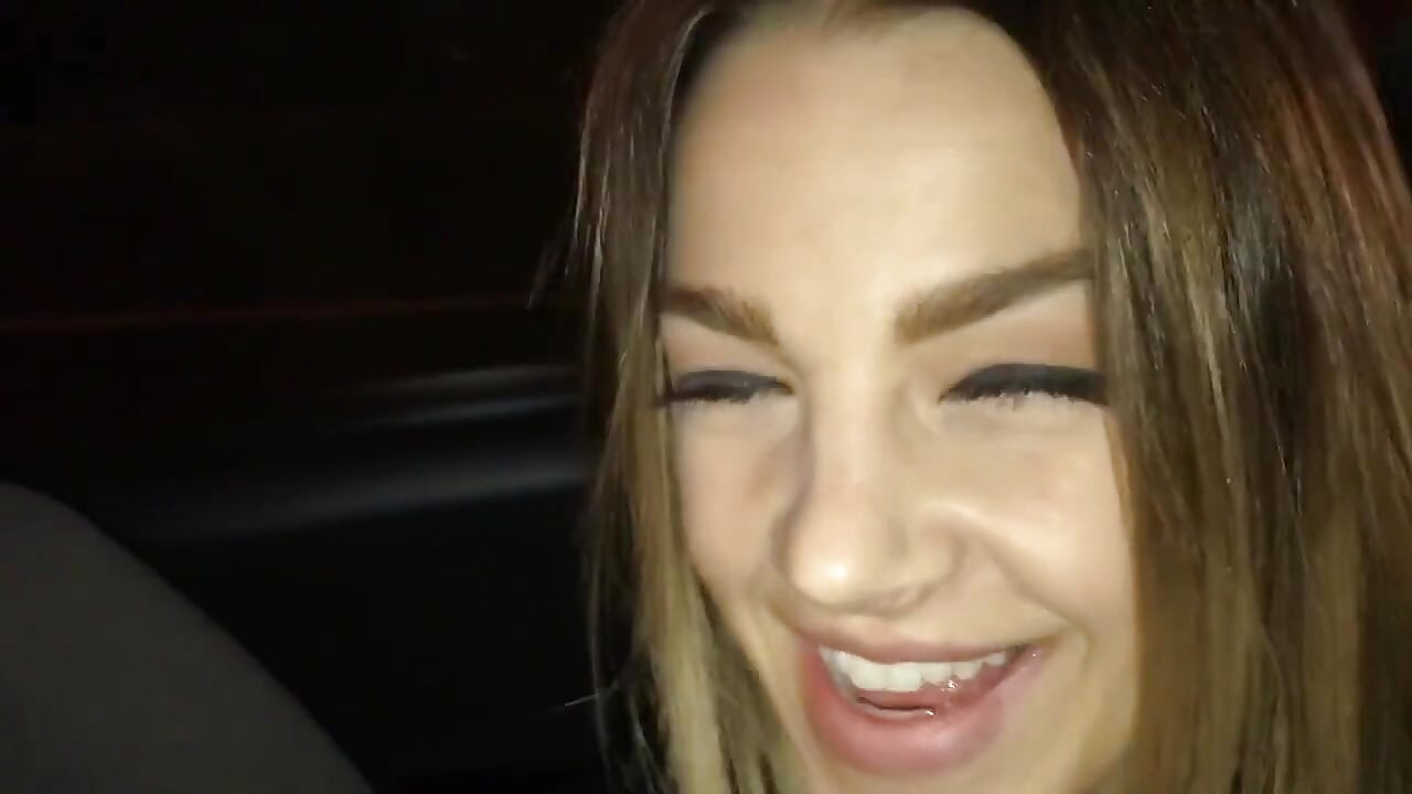 Risky Sloppy Car Horny Blowjob
