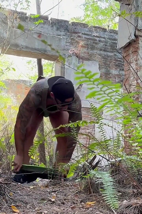 Always Makes Me Horny Walking in Abandoned Places and Jerk off Jona Ortiz Ortizjona