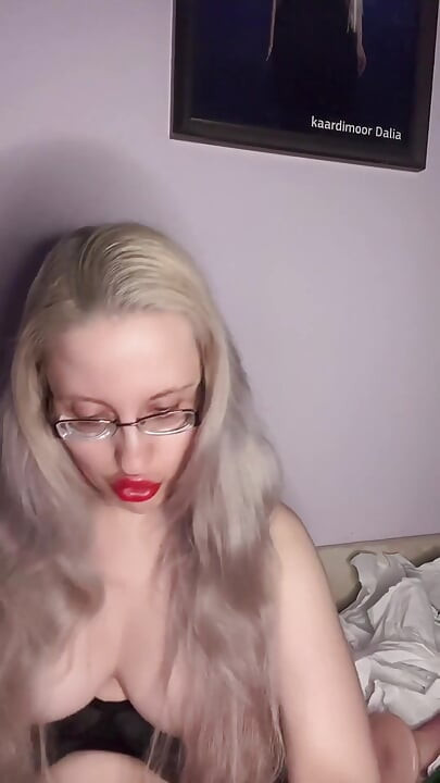 Thick Eyeglasses Talk Blowjob and Nude Dance