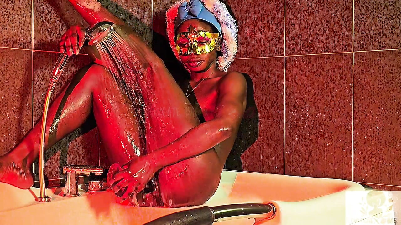 Im such a dirty lil SLUT!! AFTER rubbing my juice box till ORGASM, its bathtime!!!