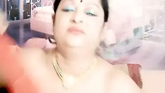Indian aunty