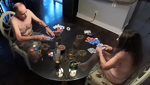 Amelies Strip Poker Part 1
