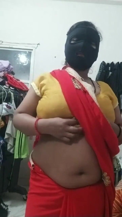Captivating moment from "Bhabi new showing hot video"