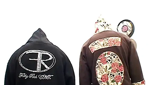 Zwei große afrikanische schwänze ficken und kommen in den mund, junges schwarzes mädchen