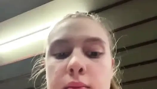 Ngentot ekstrem dan muncrat di gym