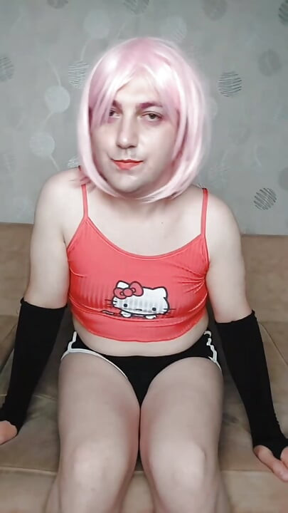 Slatka kaubojka sissy glatke noge veliko dupe