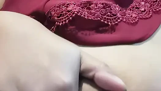 Saya diam-diam datang untuk tinggal menjual saya di kamar sebelum pergi ke sekolah.