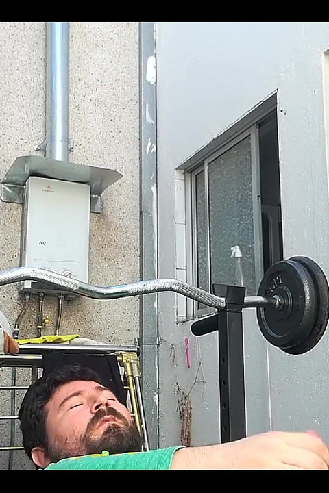 Jerlking off in My Gym