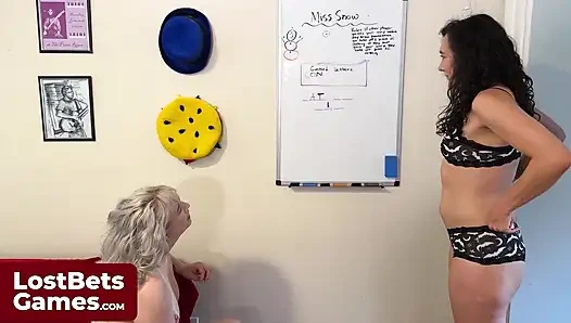 Das strip-Spiel Naughty Words war ein tanz der innuendo